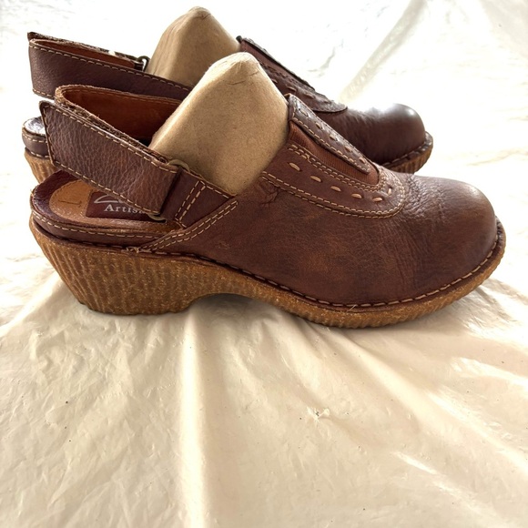 Clarks Shoes - Clarks Artisan Trapelo Brown Leather Clog SZ 7 M NWOT only tried on